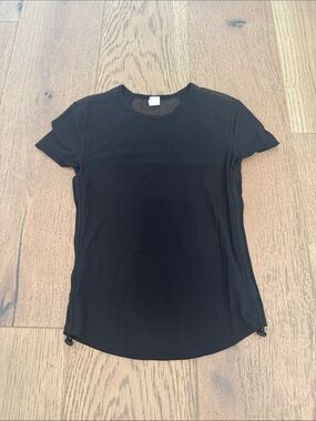 lululemon athletica Black Short-Sleeve Athletic Tee